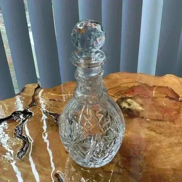 Vintage Cut Crystal  Decanter with stopper - Picture 11 of 16
